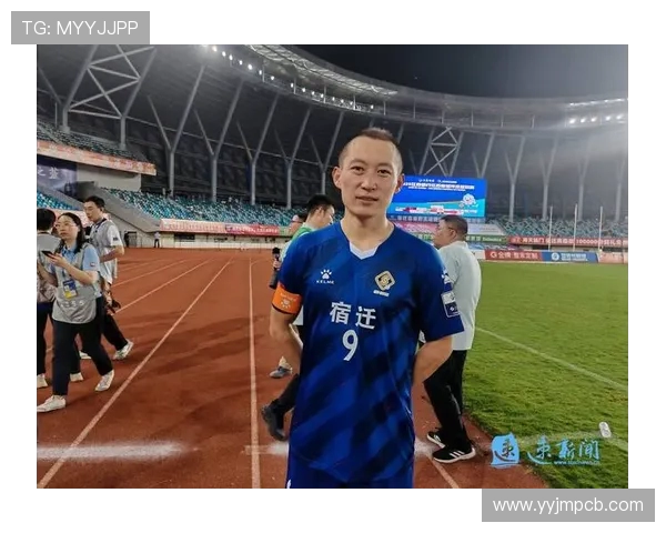 激情燃动绿茵赛场青春挥洒汗水拼搏书写体育竞技新篇章