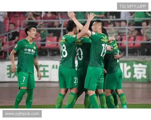 北京国安主场迎强敌巅峰对决鏖战绿茵再燃中超冠军悬念 北京国安主场迎强敌巅峰对决鏖战绿茵再燃中超冠军悬念