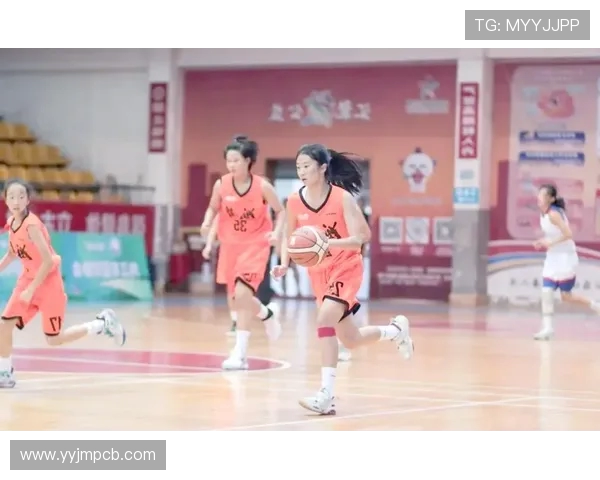 成都篮球队在锦标赛中的比赛经验与表现分析与点评