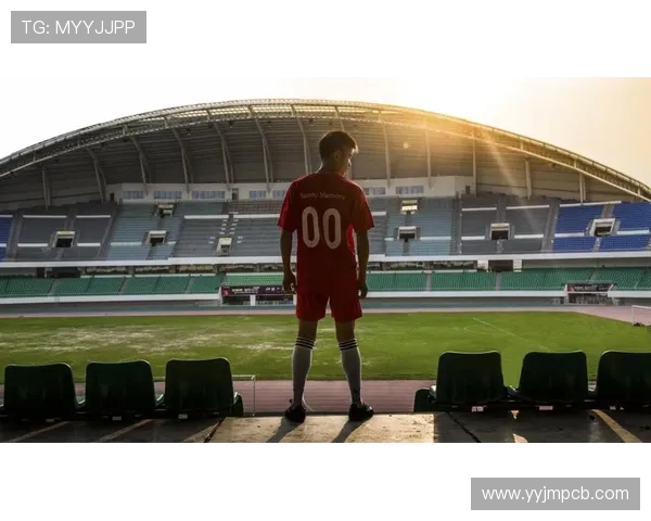 深圳足球队的拼搏历程与精英赛的荣耀之路 深圳足球队的拼搏历程与精英赛的荣耀之路