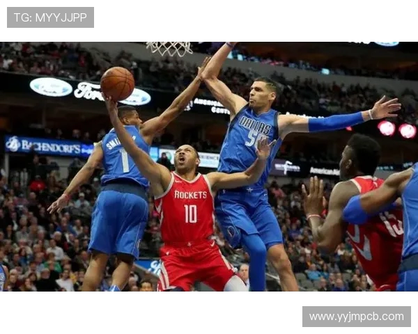 2019年火箭队与雷霆队精彩对决比赛录像回顾与分析